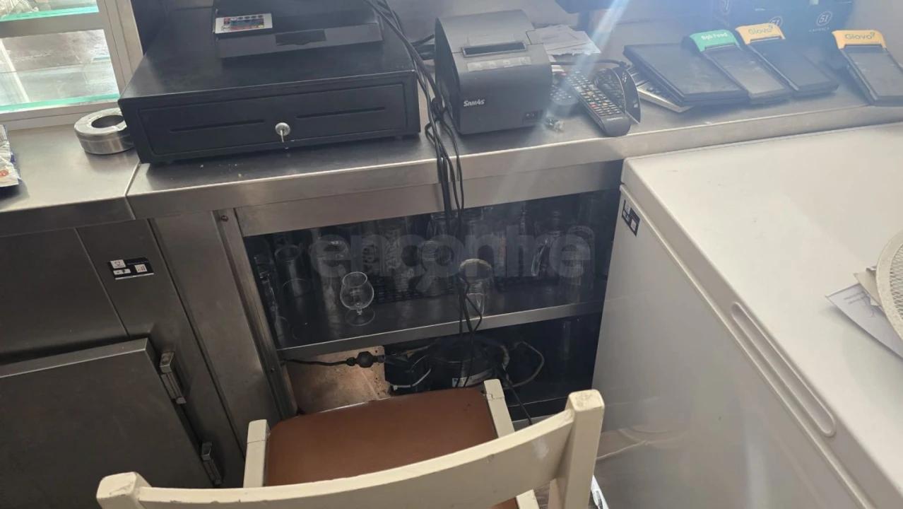 Loja para Trespasse em Águas Livres Foto 16
