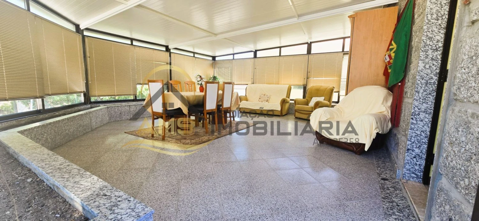 Moradia T8 para Venda em Fornelos Foto 39