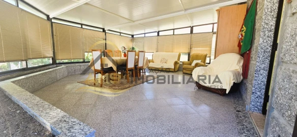 Moradia T8 para Venda em Fornelos
