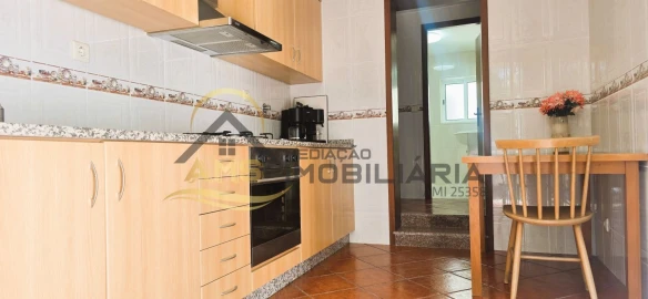 Moradia T8 para Venda em Fornelos