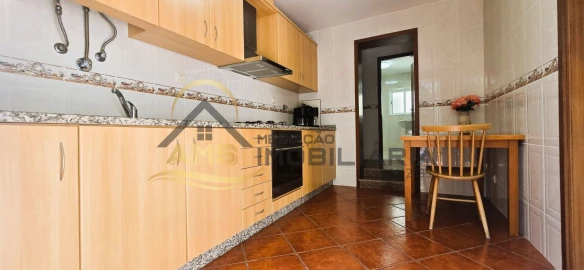 Moradia T8 para Venda em Fornelos