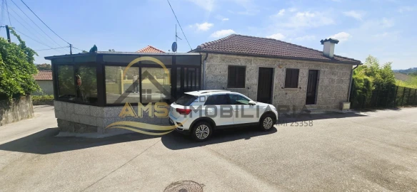 Moradia T8 para Venda em Fornelos