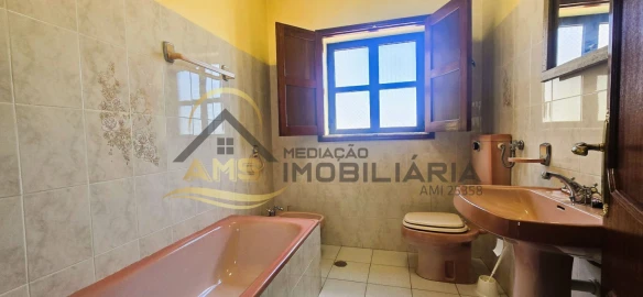 Moradia T8 para Venda em Fornelos