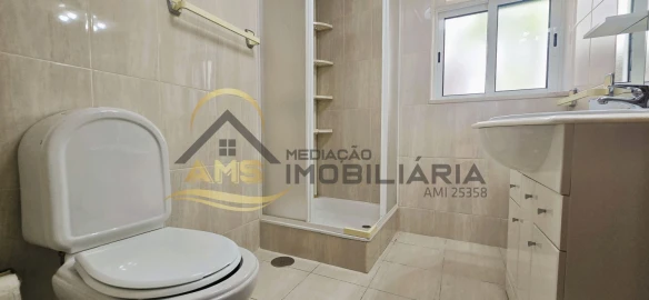 Moradia T8 para Venda em Fornelos