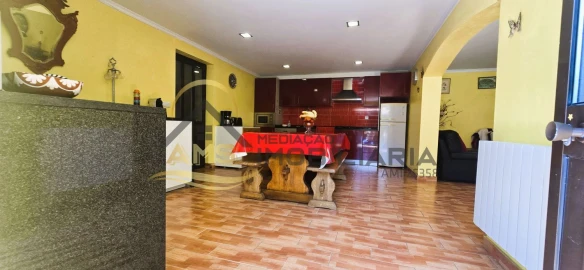 Moradia T8 para Venda em Fornelos