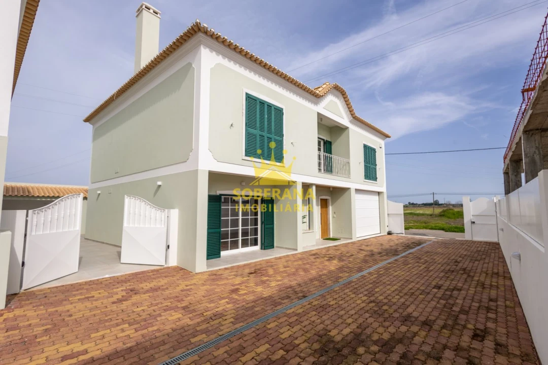 Moradia T5 para Venda em Alpiarça Foto 1