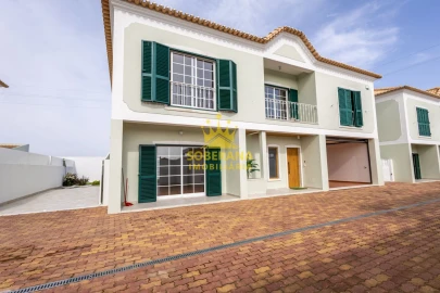 Moradia T5 para Venda em Alpiarça