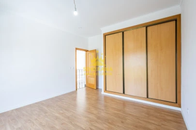 Moradia T5 para Venda em Alpiarça