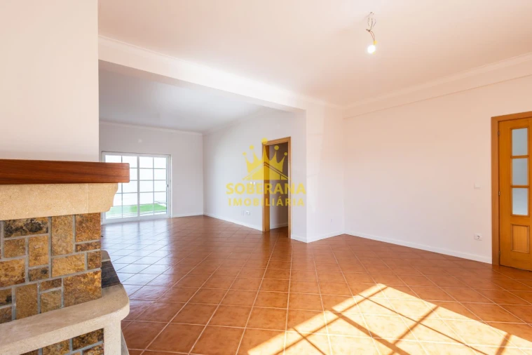 Moradia T5 para Venda em Alpiarça Foto 6