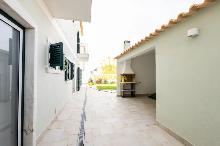 Moradia T5 para Venda em Alpiarça Foto 38