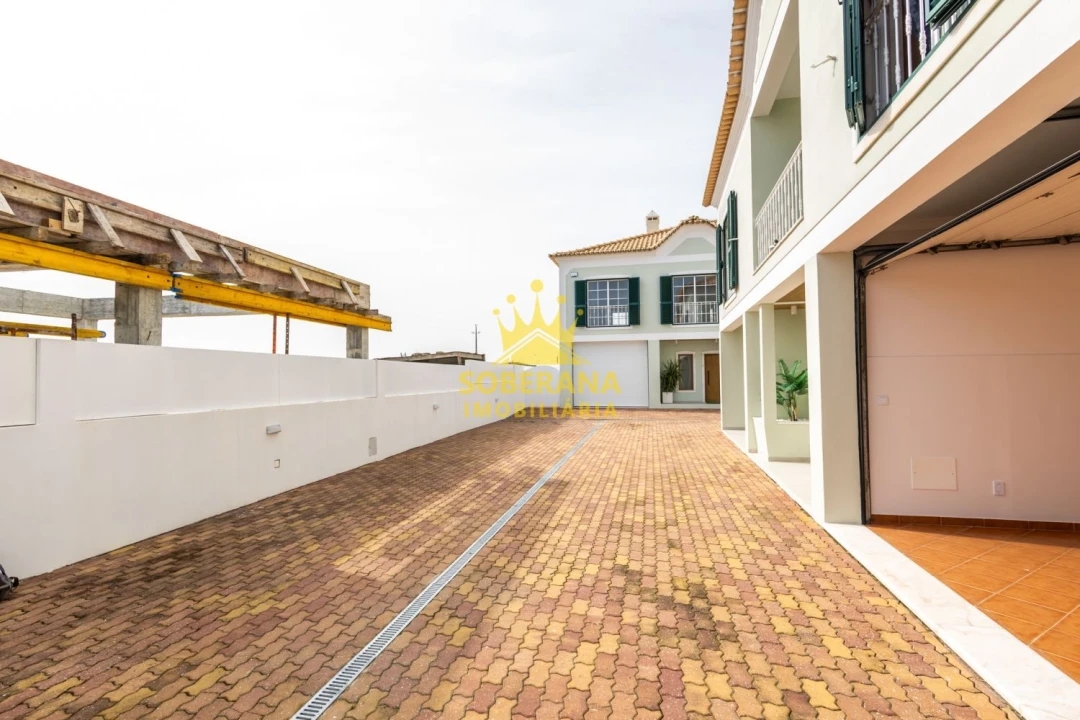 Moradia T5 para Venda em Alpiarça Foto 43