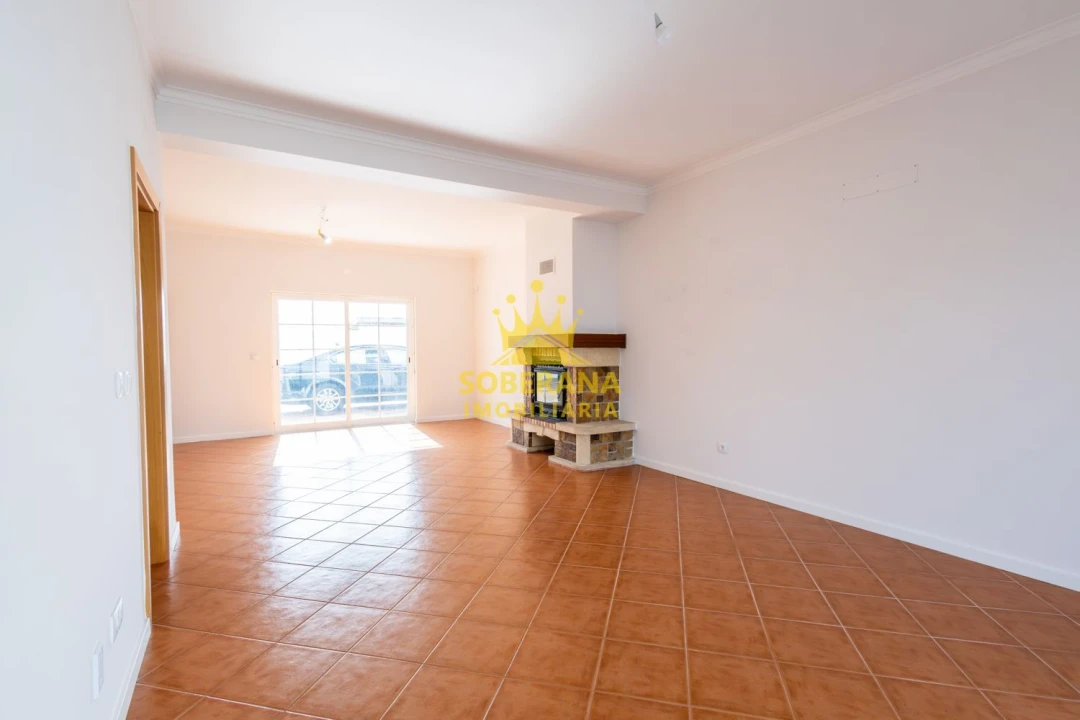 Moradia T5 para Venda em Alpiarça Foto 4
