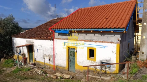 Moradia T1 para Venda em Madalena e Beselga