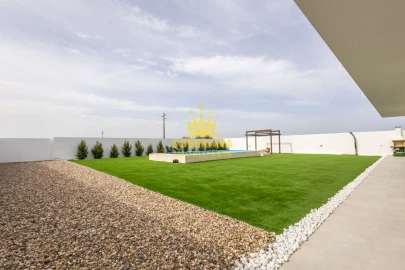 Moradia T5 para Venda em Alpiarça