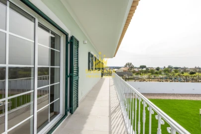Moradia T5 para Venda em Alpiarça