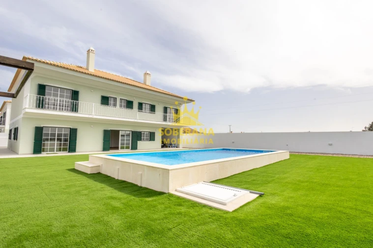 Moradia T5 para Venda em Alpiarça Foto 39