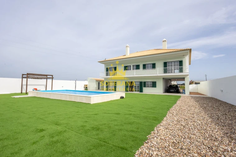 Moradia T5 para Venda em Alpiarça Foto 38