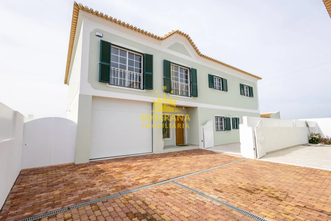 Moradia T5 para Venda em Alpiarça Foto 1