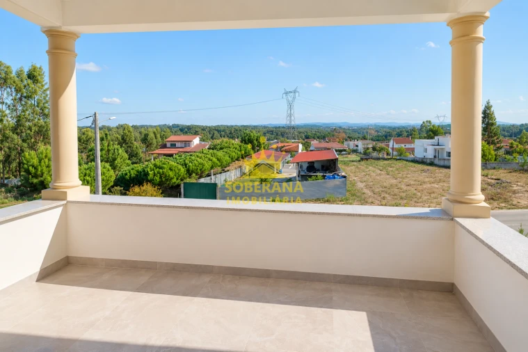 Moradia T4 para Venda em Souto da Carpalhosa e Ortigosa Foto 12