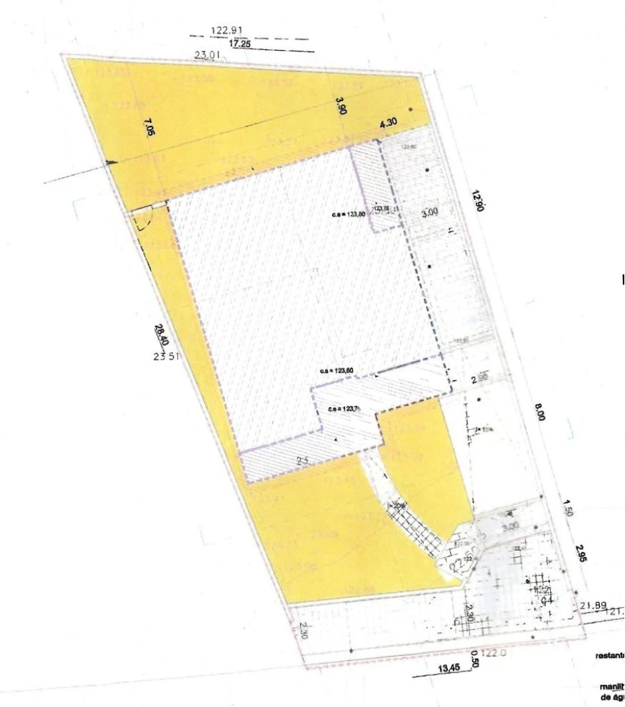 Moradia T4 para Venda em Souto da Carpalhosa e Ortigosa Planta 1