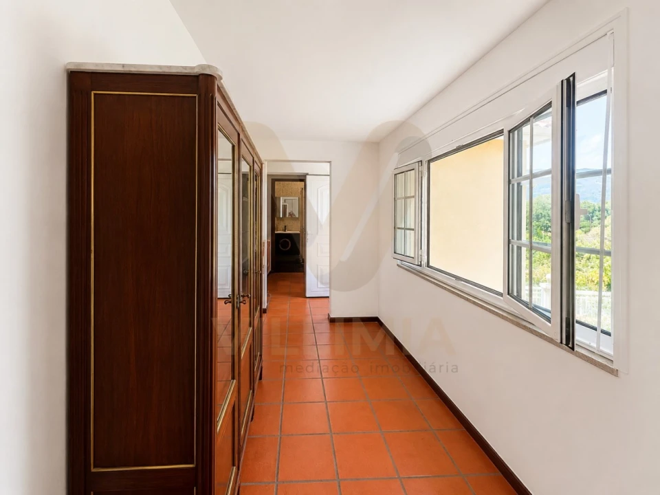 Moradia T5 para Venda em Gandra Foto 7