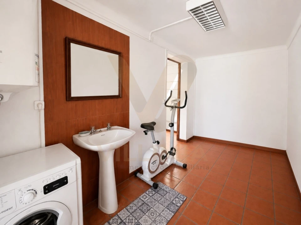 Moradia T5 para Venda em Gandra Foto 35