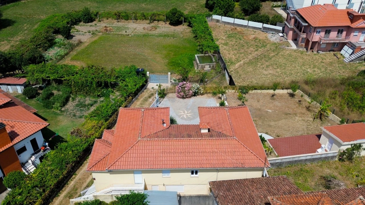 Moradia T5 para Venda em Gandra Foto 42