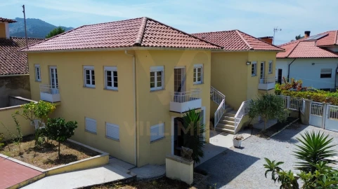 Moradia T5 para Venda em Gandra