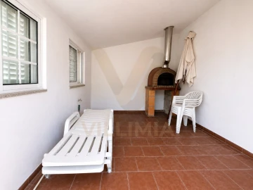 Moradia T5 para Venda em Gandra