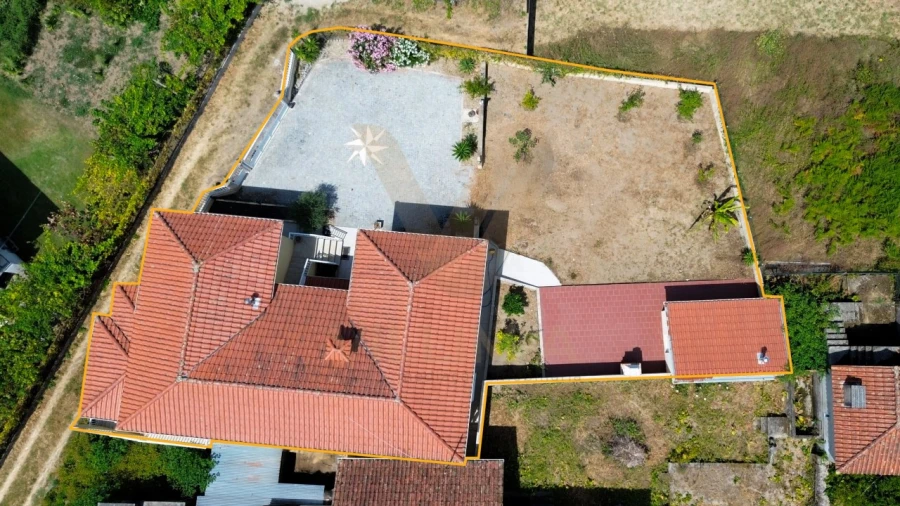 Moradia T5 para Venda em Gandra Foto 43