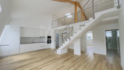 Apartamento T4 para Arrendamento em Lourinhã e Atalaia