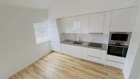 Apartamento T4 para Arrendamento em Lourinhã e Atalaia