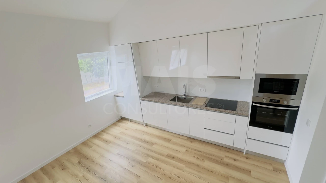 Apartamento T4 para Arrendamento em Lourinhã e Atalaia Foto 9