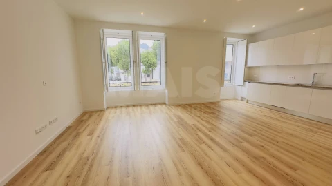 Apartamento T3 para Arrendamento em Lourinhã e Atalaia