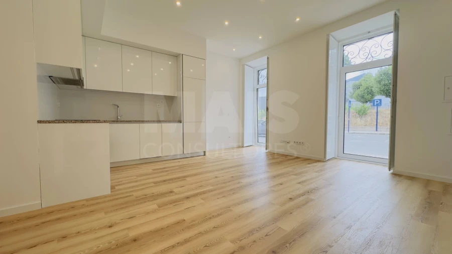 Apartamento T1 para Arrendamento em Lourinhã e Atalaia Foto 4