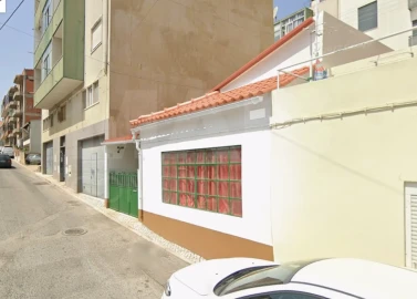 Moradia T4 para Venda em Santa Iria de Azoia, São João da Talha e Bobadela