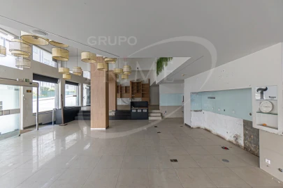 Loja para Arrendamento em Cedofeita, Santo Ildefonso, Sé, Miragaia, São Nicolau e Vitória