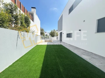 Moradia T4 para Venda em Mafra