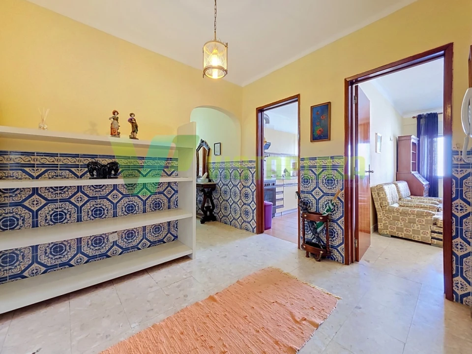 Apartamento T2 para Venda em Faro (Sé e São Pedro) Foto 1