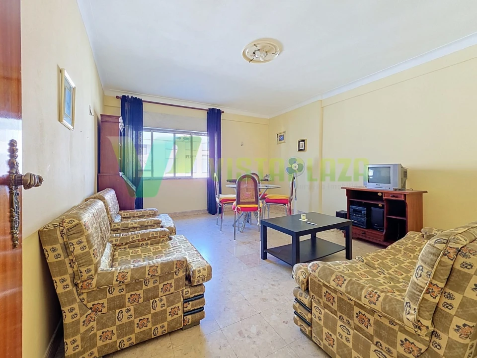 Apartamento T2 para Venda em Faro (Sé e São Pedro) Foto 3