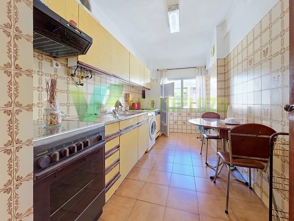 Apartamento T2 para Venda em Faro (Sé e São Pedro) Foto 6