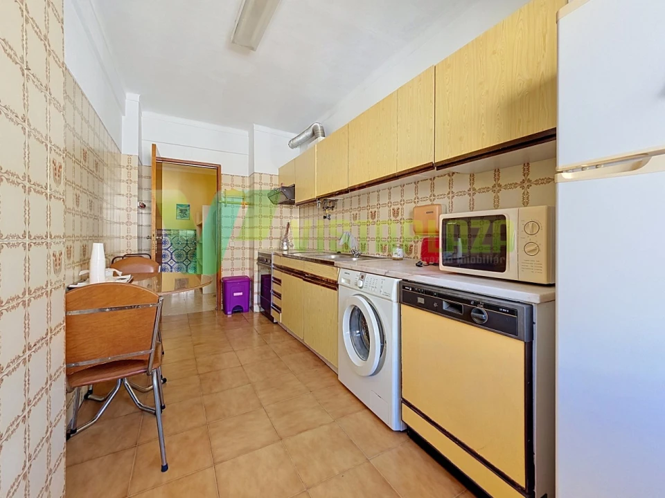 Apartamento T2 para Venda em Faro (Sé e São Pedro) Foto 7