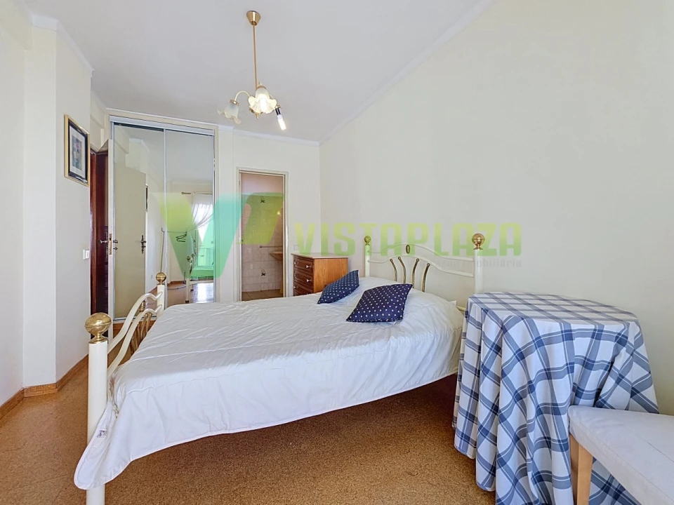 Apartamento T2 para Venda em Faro (Sé e São Pedro) Foto 18