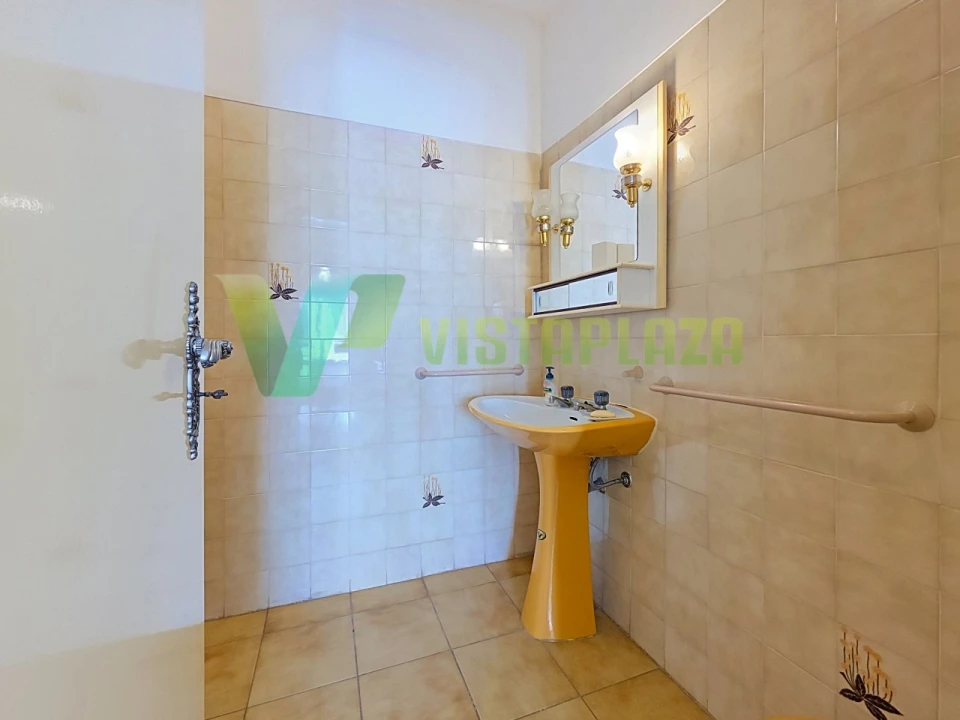 Apartamento T2 para Venda em Faro (Sé e São Pedro) Foto 21