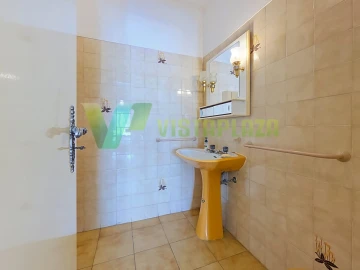 Apartamento T2 para Venda em Faro (Sé e São Pedro)