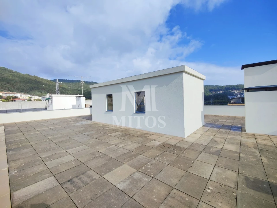 Apartamento T3 para Arrendamento em Santa Maria Maior e Monserrate e Meadela Foto 16