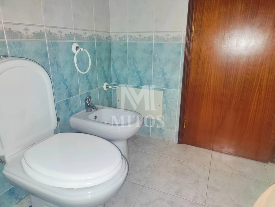 Apartamento T3 para Arrendamento em Santa Maria Maior e Monserrate e Meadela Foto 13