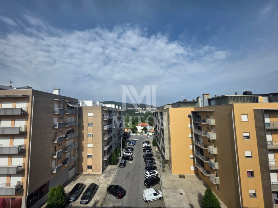 Apartamento T3 para Arrendamento em Santa Maria Maior e Monserrate e Meadela Foto 23