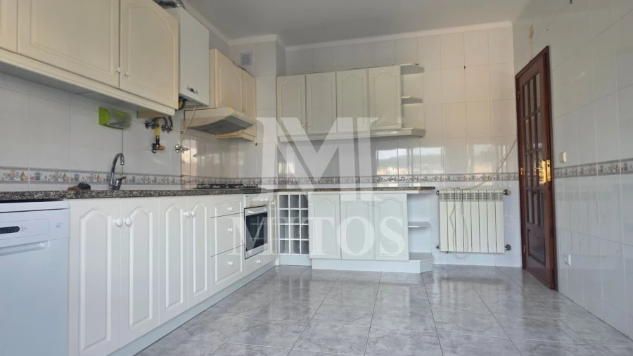 Apartamento T3 para Arrendamento em Santa Maria Maior e Monserrate e Meadela