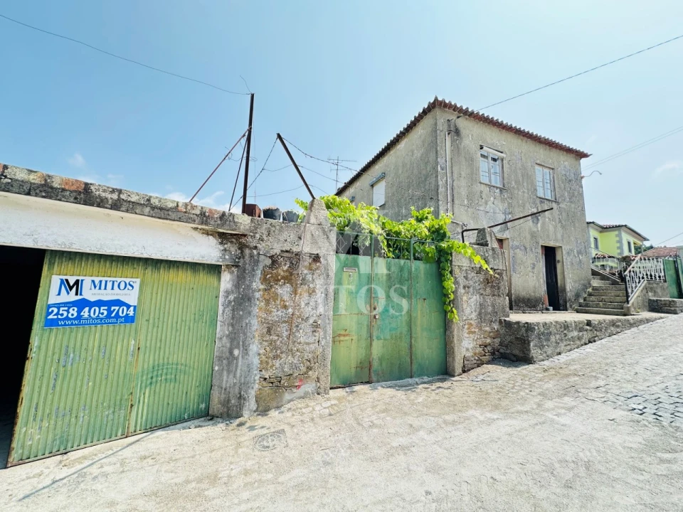 Moradia T3 para Venda em Santa Marta de Portuzelo Foto 2